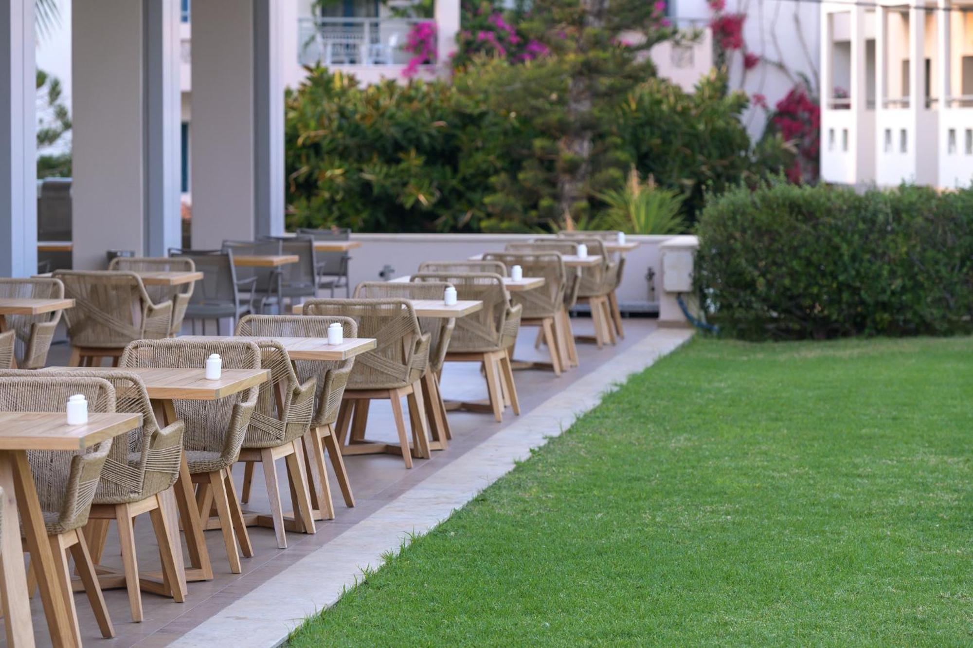 Castello Boutique Resort & Spa - Adults Only Sisi Exterior photo