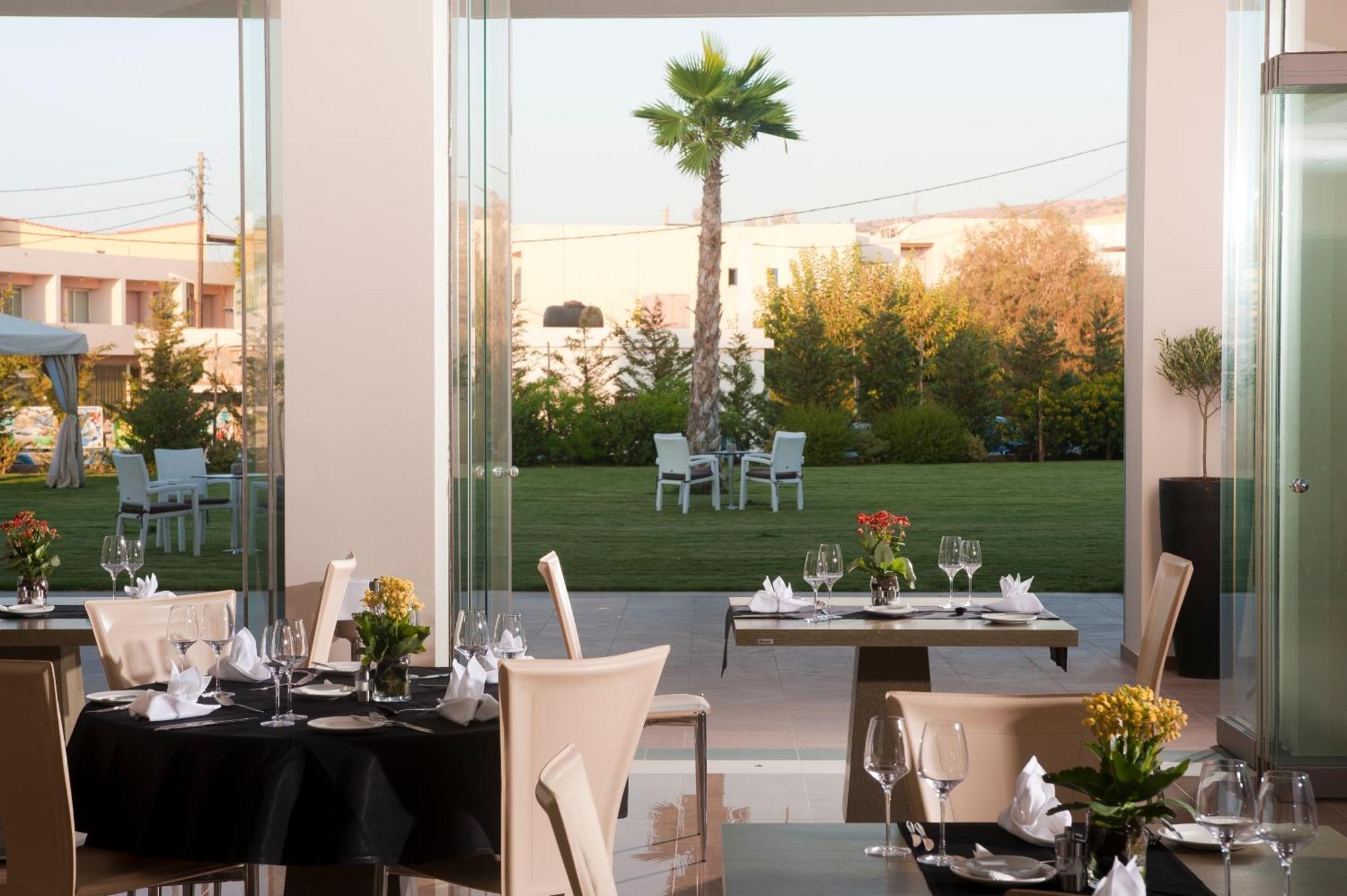 Castello Boutique Resort & Spa - Adults Only Sisi Exterior photo