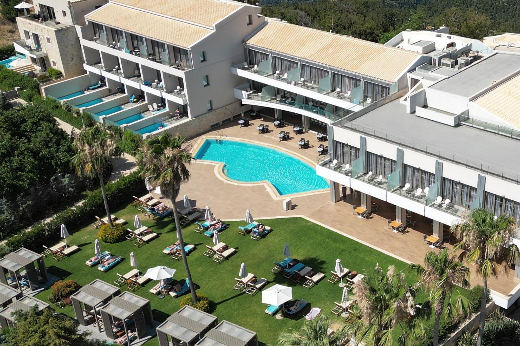 Castello Boutique Resort & Spa - Adults Only Sisi Exterior photo